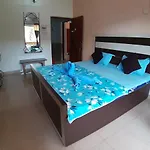 Phoenix Holiday Home